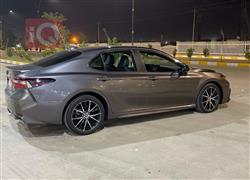 تۆیۆتا کامری